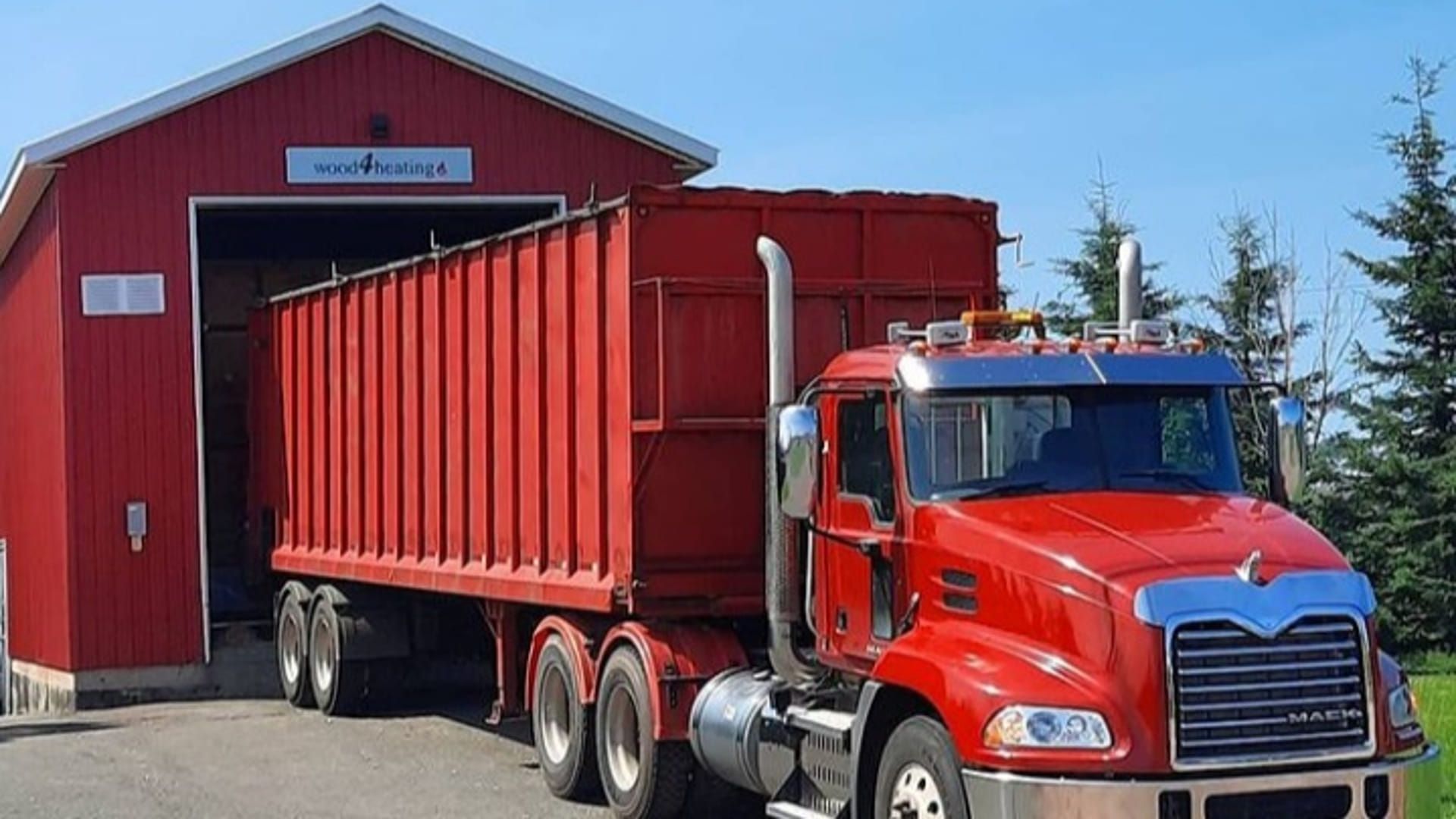 Wood4heating Canada Truck